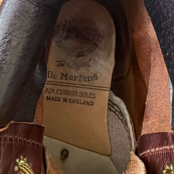 Dr. Martens 6-Eye Brown Leather Boots Size 9 Women’s - Picture 7 of 7
